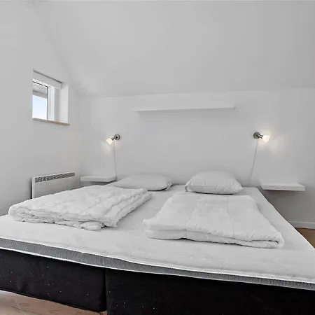 Feriehus M13026-vaeggerlose-marielyst-strandvej-63-a Bøtø By